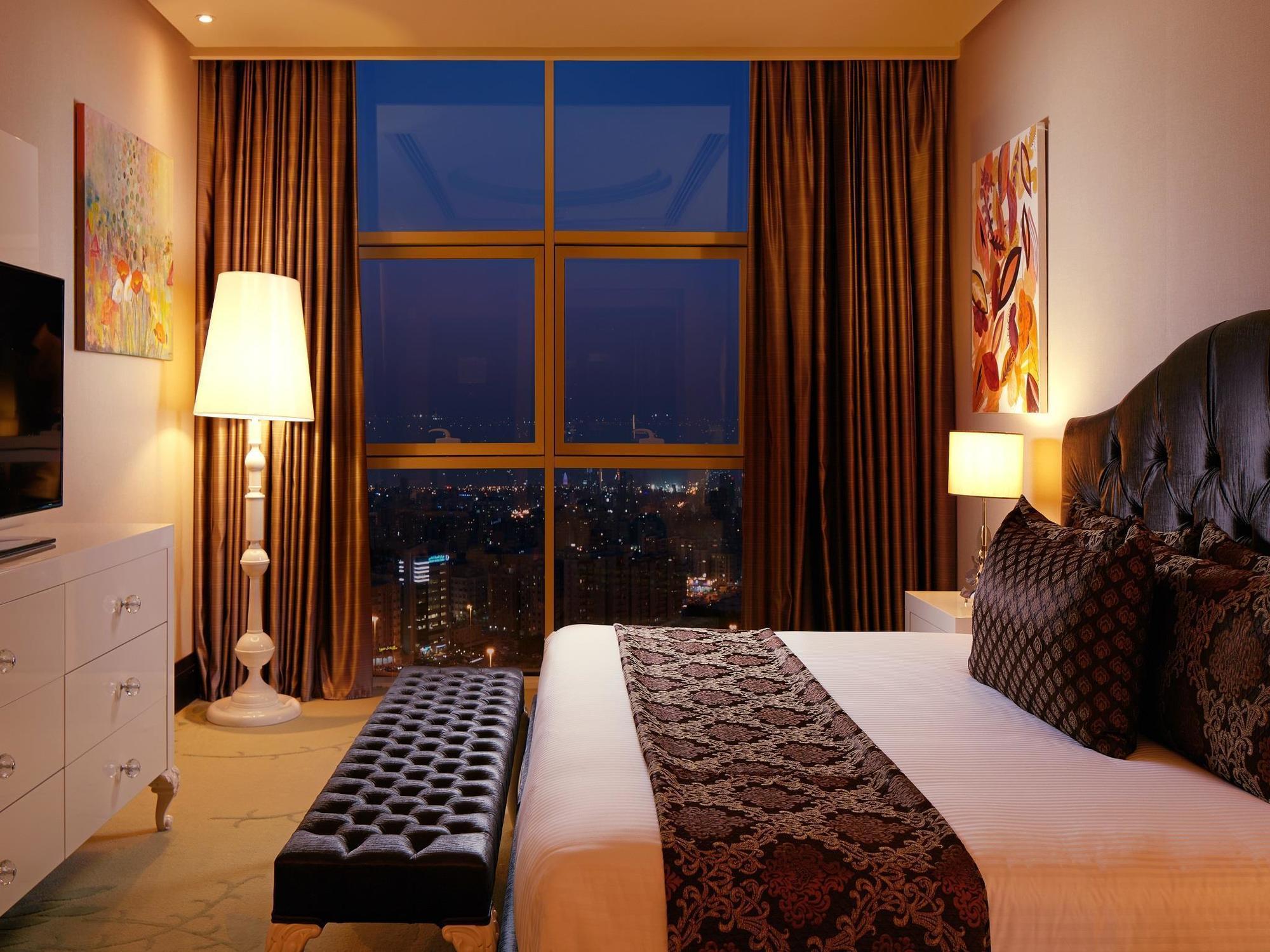 Millennium Hotel & Convention Centre Kuwait Kuwait City Exterior photo A bedroom at the hotel
